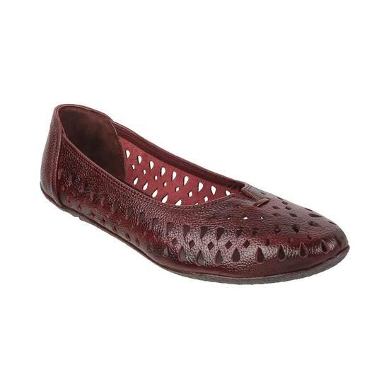 Metro Maroon Casual Ballerinas