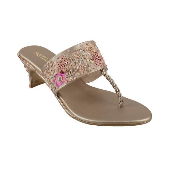 Metro Chiku Ethnic Slip Ons