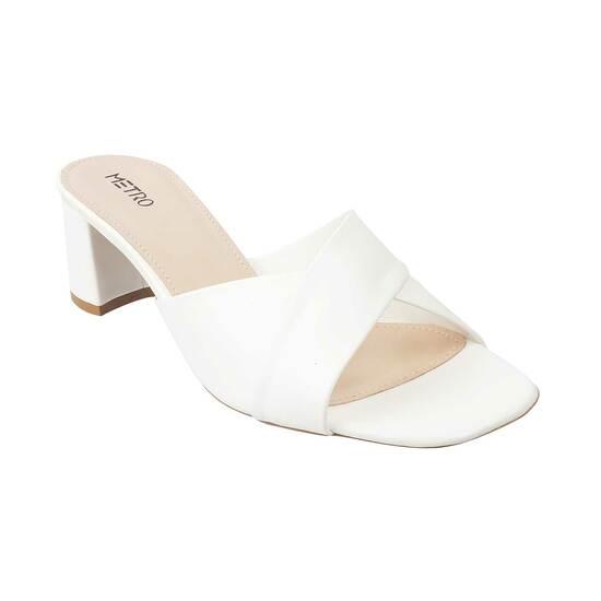 Metro White Casual Slides