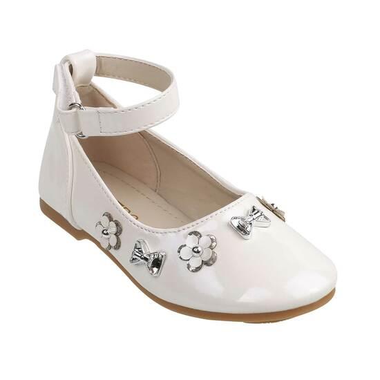 Metro White Casual Ballerinas